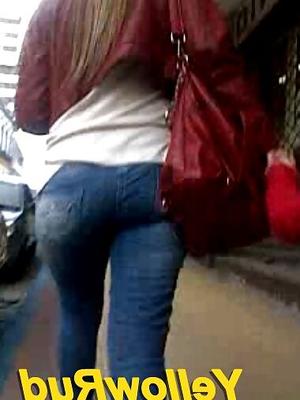 Mommy Hot Ass - BR