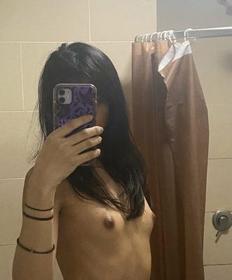 Shylidia nude