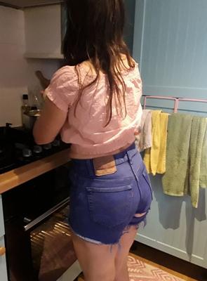 熟女が好きなレズビアンにとって、これはミセスです