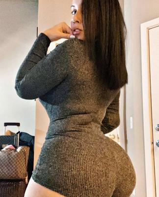 Latina Milf With Huge Tits And Ass