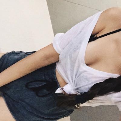 Pretty korean masturbates
