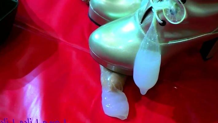 Home Fetish Party "Condom Play"