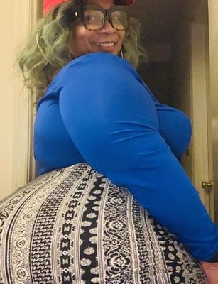 Fat mature mega booty bbw pear foxxie tee