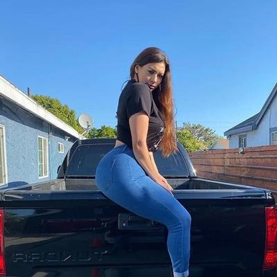 Latines en jeans