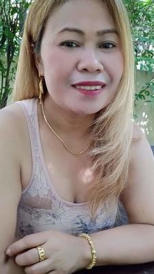 Ibu cantik tetek besar