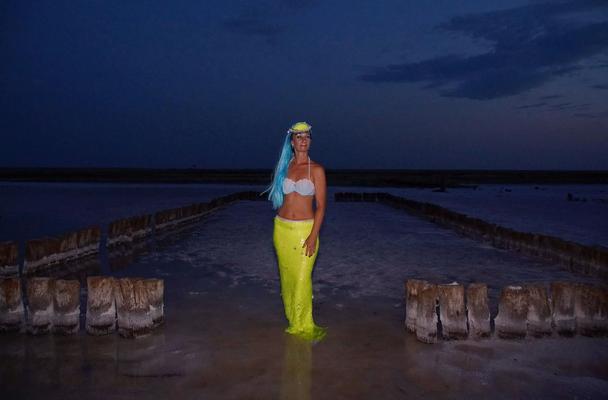 Elton's Night on salty pier - 28 Pics