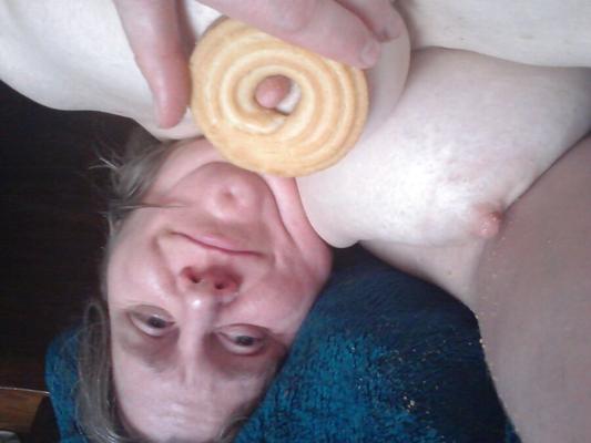 Cookie ring on nipples