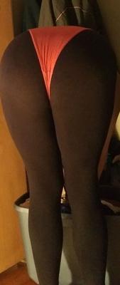 GF MILF en athleisure leggings justaucorps unitard string