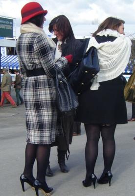Street Pantyhose - UK Trash at the Races