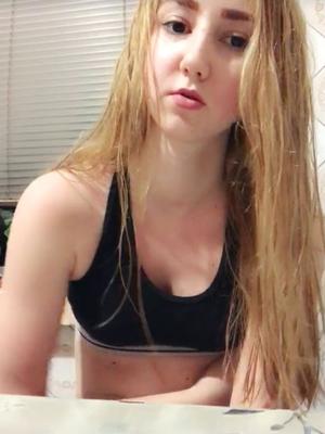 Hotties on LiveMe