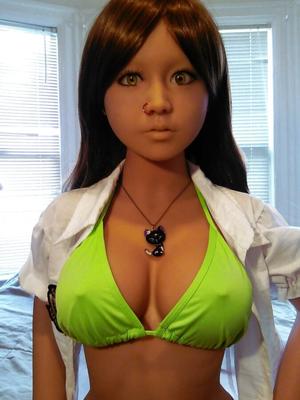 Nina in uniform