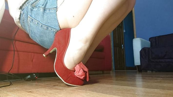 マリー女装家のデニムカットオフとヌードパンスト