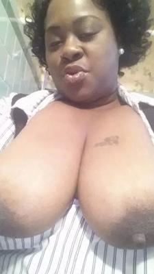 Random big tits selfies