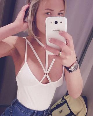 Serbian hot fitnes whore blonde girl beautiful ass Danica R.