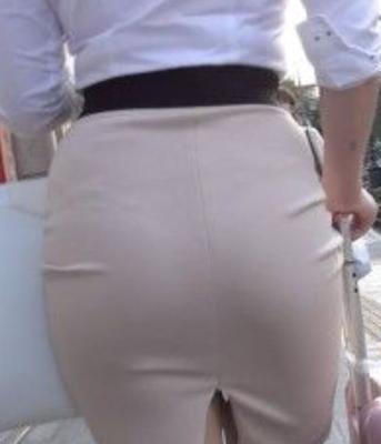 Nice fitting skirts and some vpl