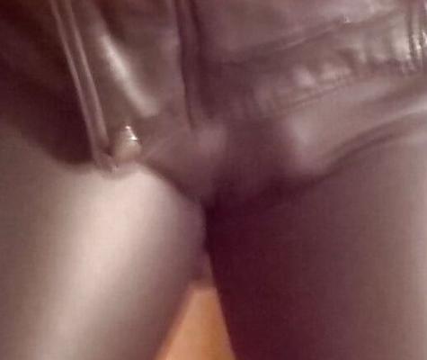 Leather cameltoe