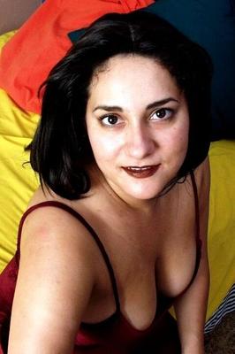 Big titted chubby Busty Emma looks hottt!!