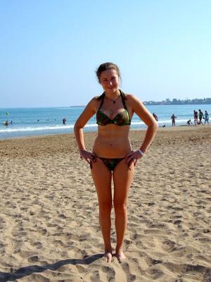 Anna is exposed on honeymoon