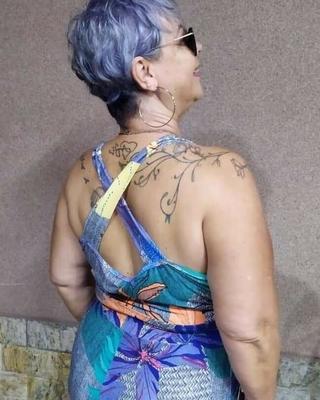 Your favorite gilf came back