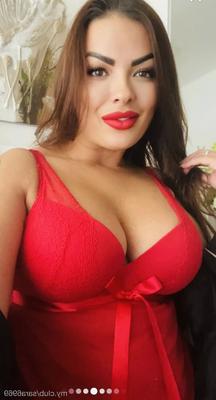 Sara Free Photos - 7 Pics