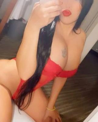 Rubí Dolunayicial desnuda
