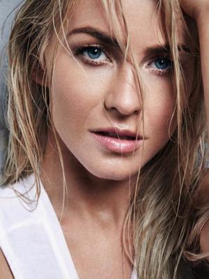 Julianne Hough Fit As Fuck