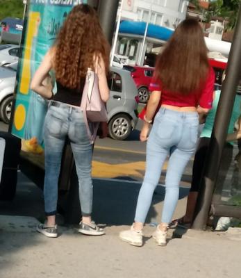Voayeur street ass
