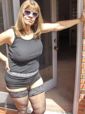 Gilfs milfs cigarettes