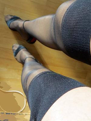 random heels+ random legs+ random boobs