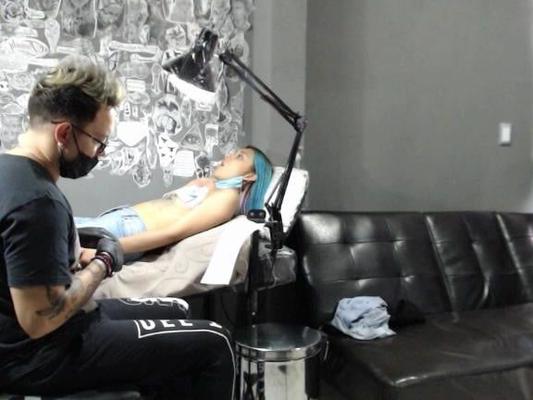 tattoo parlour voyeur