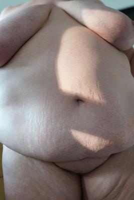 Chris44g Mehr schwere hängende Brüste