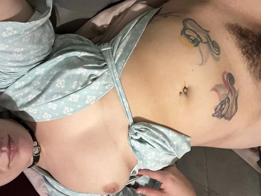 Selfies - 12 Pics