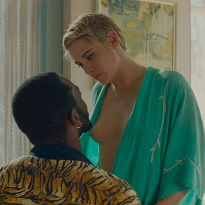 Kristen Stewart topless in Seberg ()