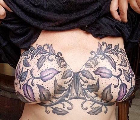 Titten Tattoo