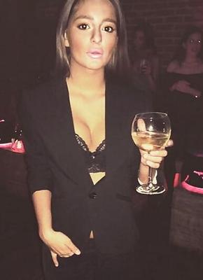 Lexy Panterra photos chaudes sur le cul