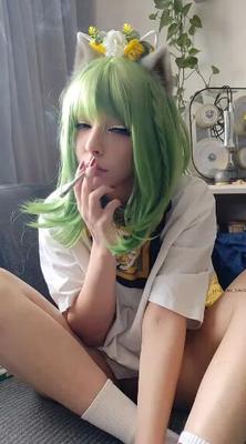 Gamer Girl smoking cig with no panties - 5 Pics