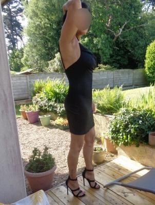 En robe un peu sexy