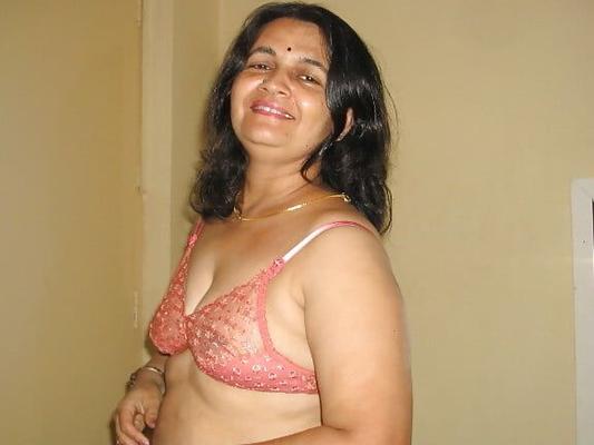 Indian mature wife strips