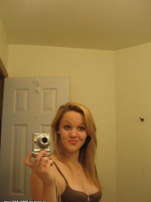 Compilation of a blonde babe stripping while camwhoring