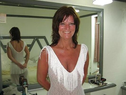 Claar mature Dutch nudist and slut
