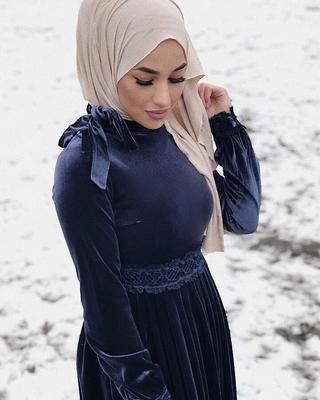 Hot Instagram Hjiab Lady