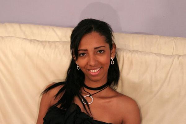 Ashlyn the cute girlfriend blowjob girl