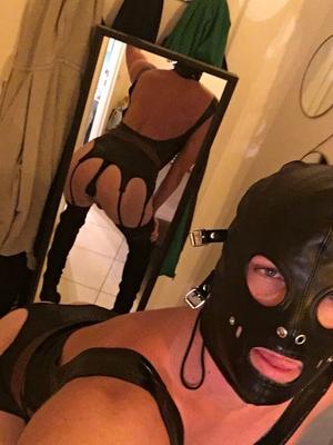 Sissy plugged in vynile