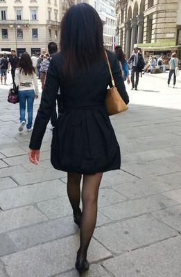 Street Pantyhose - Unaware Asians on the Street