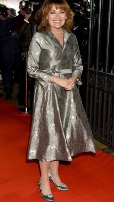 Lorraine Kelly Britische reife Fernsehmoderatorin in Strumpfhosen