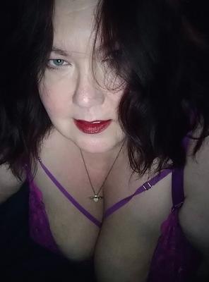 7 Pics Pretty in pink!