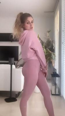 Spandex lovelies