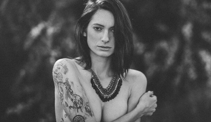 Poli Kap nude
