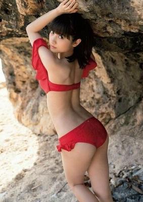 Momotsuki Nashiko - Gravure Model