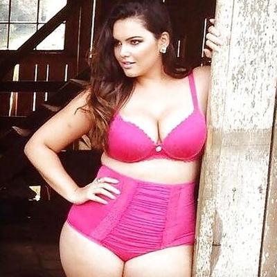 Modelo sexy de talla grande Erin Green